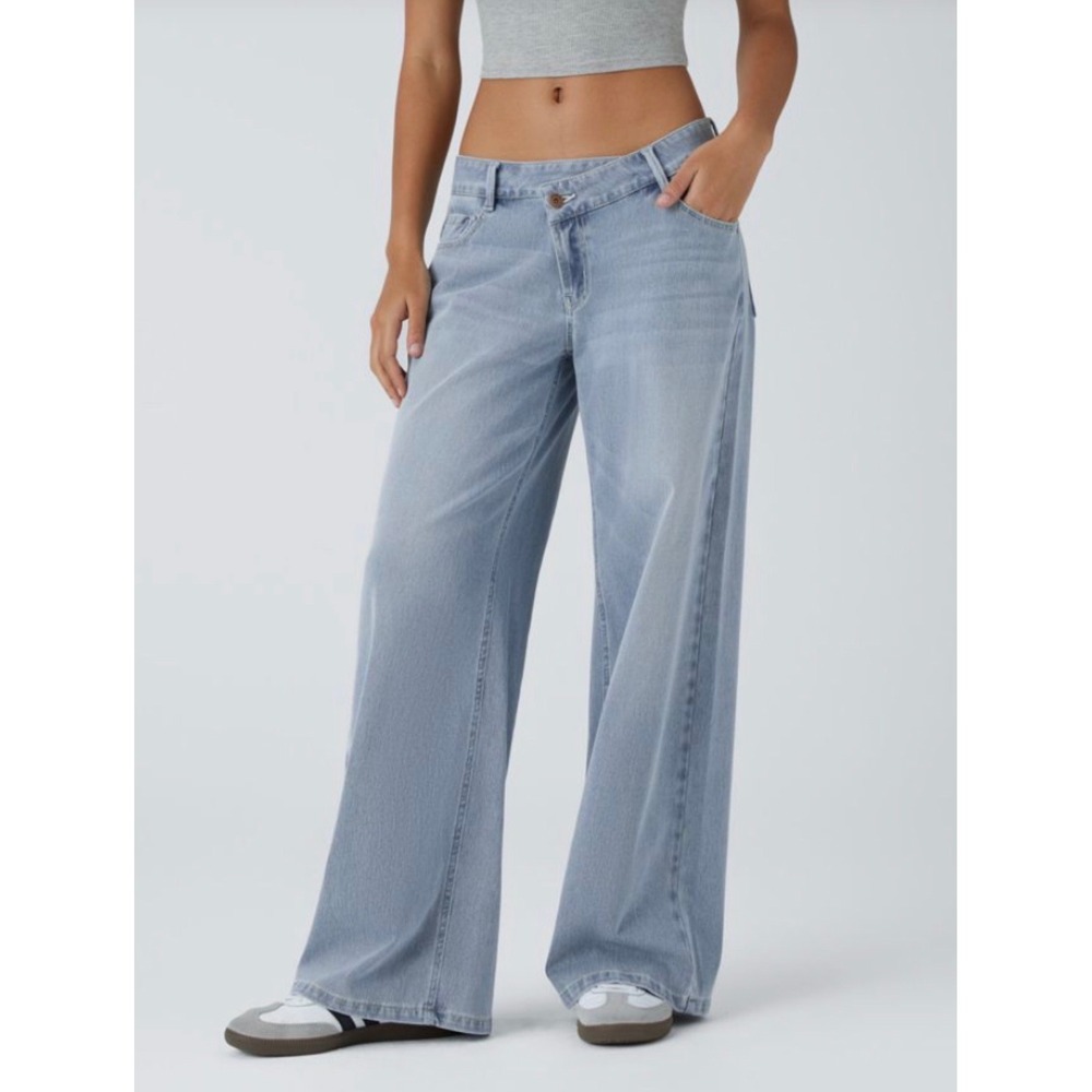 Halara Flex Asymmetric Low Rise Wide Leg Jeans Light Wash Denim Y2K Style